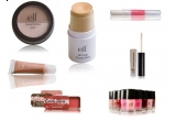 Castiga 3 seturi de produse cosmetice