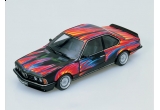 Castiga o macheta BMW 635csi Art Car
