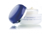 Castiga una dintre cele 5 creme de noapte Sensitive Tender Drops