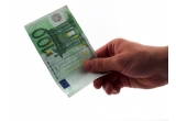 Castiga 100 euro CASH