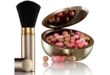 Castiga saptamanal un set de make-up de la Oriflame