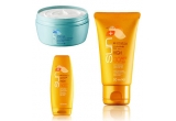 Castiga unul dintre 5 seturi de creme pentru protectie solara de la Avon Sun