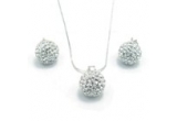 Castiga un set din argint cu cristale Swarovski