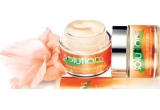Castiga una din cele 2 creme Solutions Beautiful Hydration (zi si noapte)