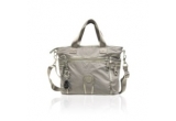 Castiga o  geanta Fergie for Kipling