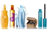 Castiga unul din cele 10 de seturi Avon
