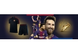 Castiga un costum de antrenament Nike semnat cu autograful lui Leo Messi