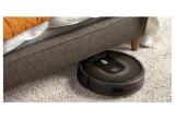 Castiga un aspirator inteligent iRobot Roomba