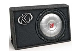 Castiga un sistem audio Kicker de 300W RMS