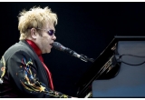 Castiga doua bilete la concertul Elton John 