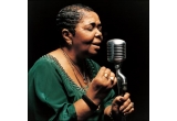 Castiga bilete la concertul Cesaria Evora de la Arenele Romane